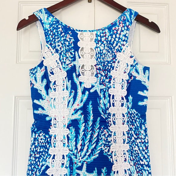 Lilly Pulitzer blue white lace trim Ember Shift Dress - Picture 3 of 8